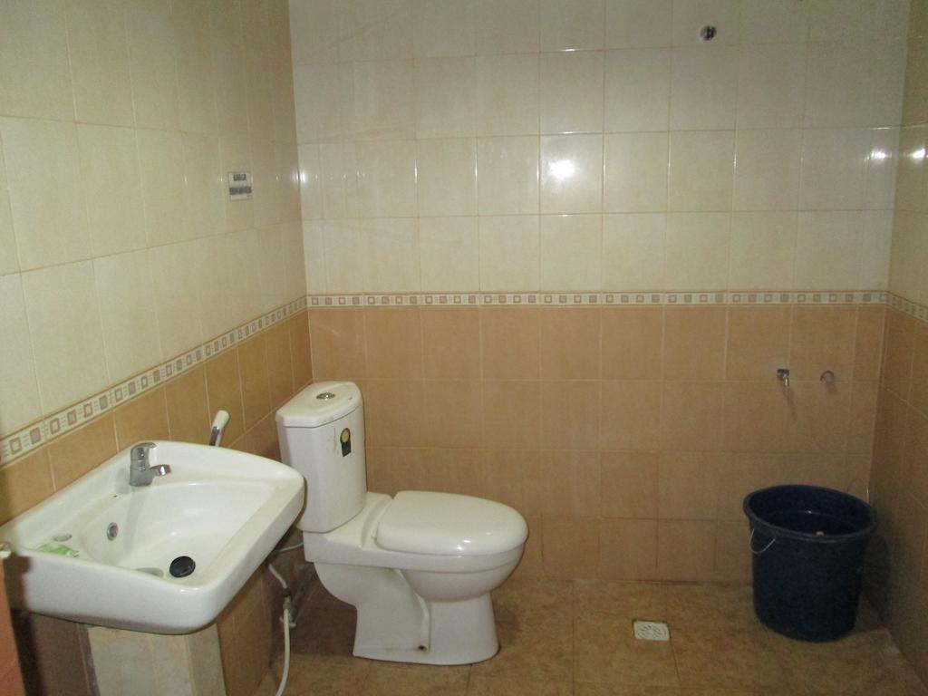 Hotel Istana Makassar Ruang foto